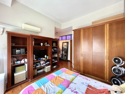 Kew Vale (D16), Terrace #309665051